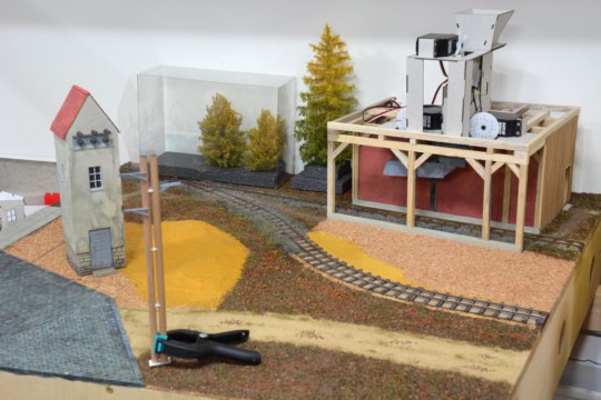 Feldweg und Gel�nde