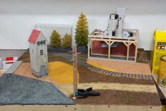 Feldweg und Gel�nde