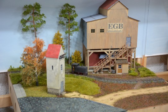 Feldweg und Gel�nde