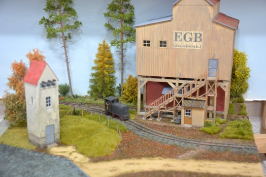 Feldweg und Gel�nde