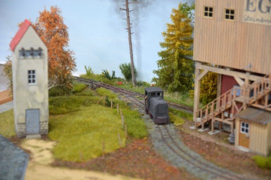 Feldweg und Gel�nde