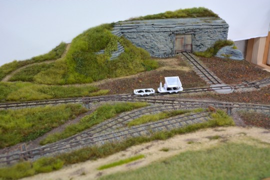 Feldweg und Gel�nde