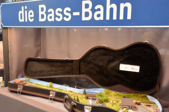 Die Bass-Bahn, N