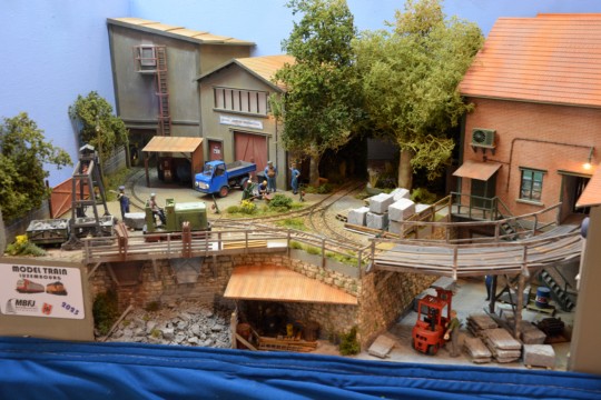 S.A.R.L. Justin Versaitou, 0e14